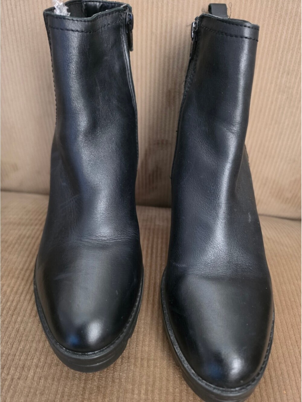 Naturalizer Black Leather and Fabric Ankle Boots with Faux Fur